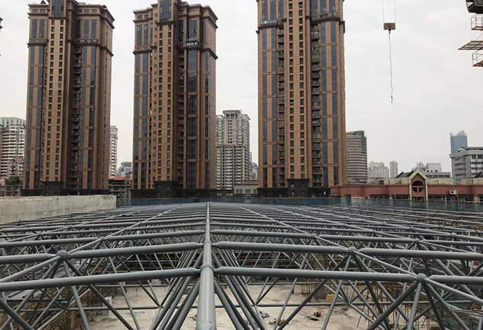 昭通螺栓球网架结构